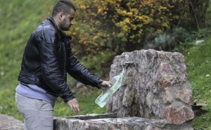 Marin iz Fojnice zbog rijetkog poremećaja dnevno pije i do 27 litara vode