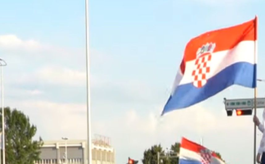 Drama na svadbi: Drškom pištolja udario mladoženju u glavu zbog hrvatske zastave