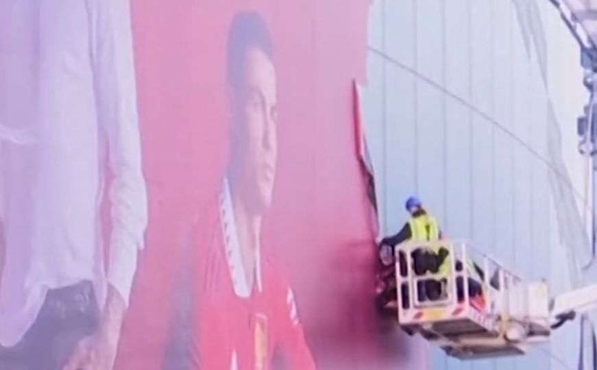 Zbogom zauvijek: Uklonjeni posteri Cristiana Ronalda s Old Trafforda