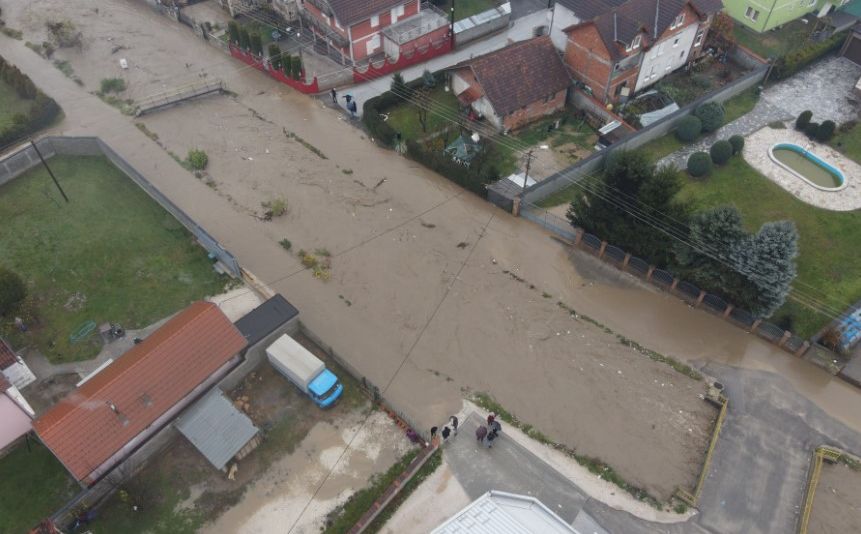 Poplave u Novom Pazaru: Izlile se rijeke Jošanica i Trnavica
