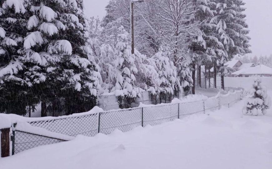 Idilični prizori iz Hrvatske: U nekim dijelovima snijeg napadao i do 40 cm