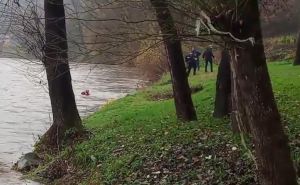 Tragedija: Žena preminula nakon skoka s mosta u nabujalu rijeku Bosnu