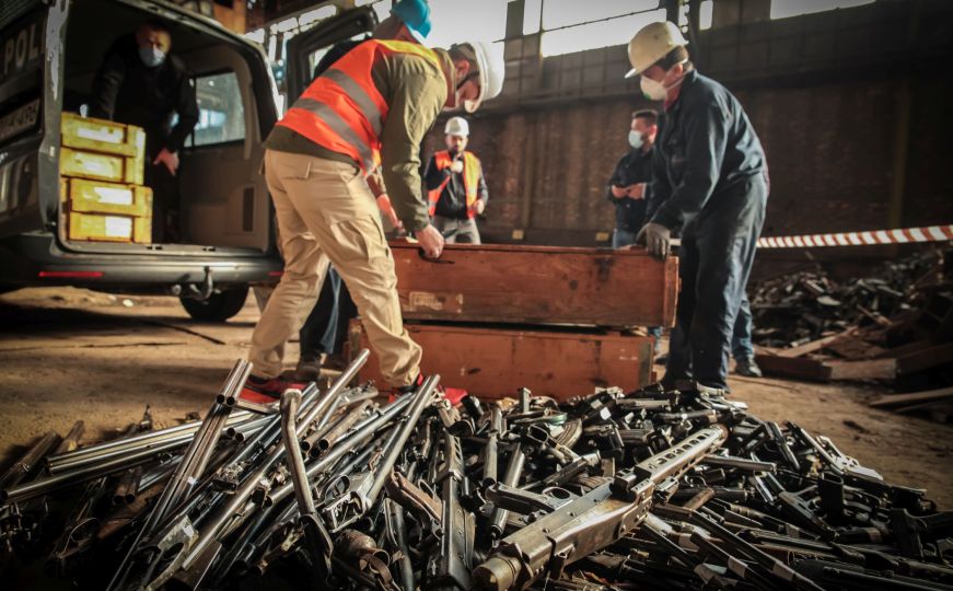 U Ilijašu istopljeno 2.490 pištolja, smanjiti broj oružja u ilegalnom posjedu građana