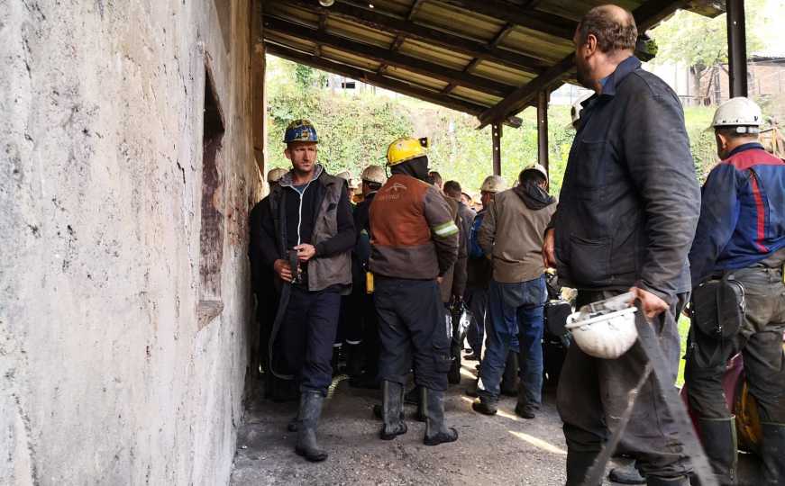 Zenički rudari jutros nisu sišli u jame: Razlog - nisu dobili plaću za oktobar