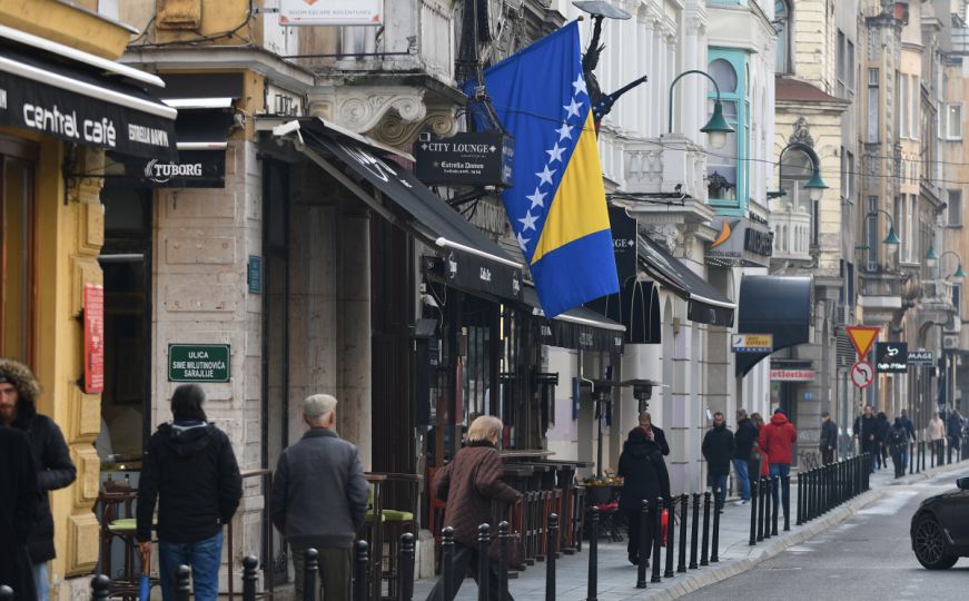 Jutros magla i 0 stepeni: Objavljena prognoza do utorka - evo kad stižu kiša i snijeg