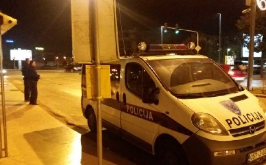 Šta se događalo sinoć u Mostaru: Uhapšeno 18 huligana, pronađena pirotehnika i palice