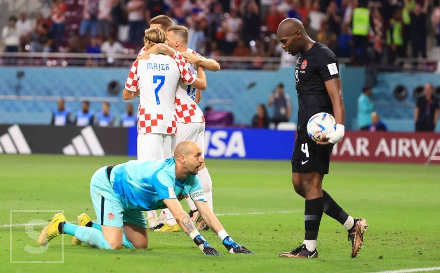Srbi ljuti zbog hrvatskih navijača. Traže da ih FIFA kazni zbog transparenta o Oluji