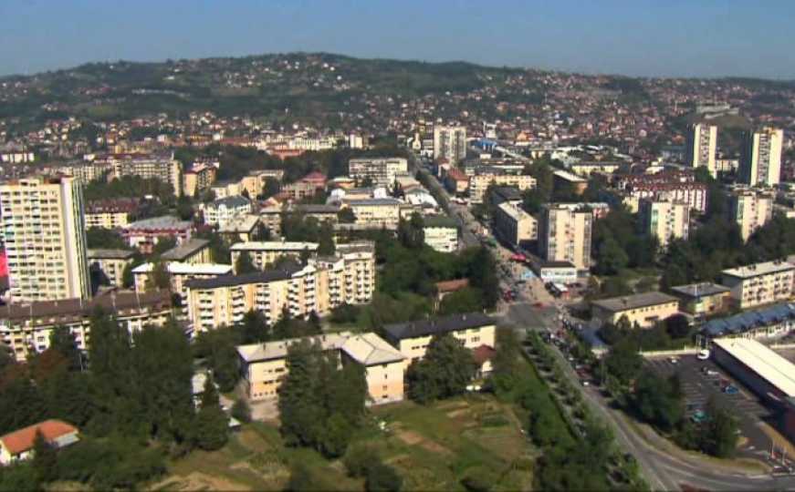 Hrabri policajci spasili djevojku: Pokušala samoubistvo skokom u Bosnu