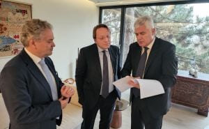 Uoči potpisivanja sporazuma Osmorke: Čović i Varhelyi pričali o dokumentu