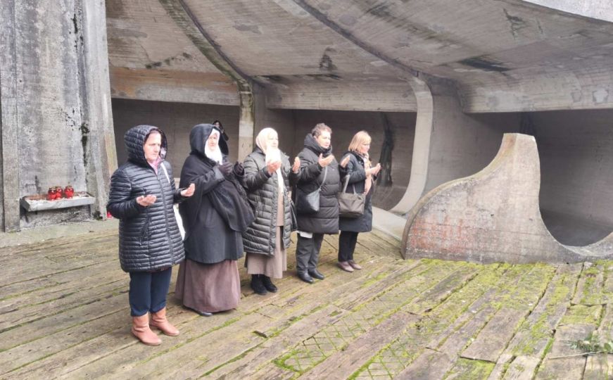 Majke Srebrenice posjetile Jasenovac i odale počast žrtvama: "Zajedno se sjećamo"