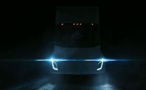 Tesla predstavila svoj prvi kamion na baterije, teretno vozilo komentirao i Elon Musk