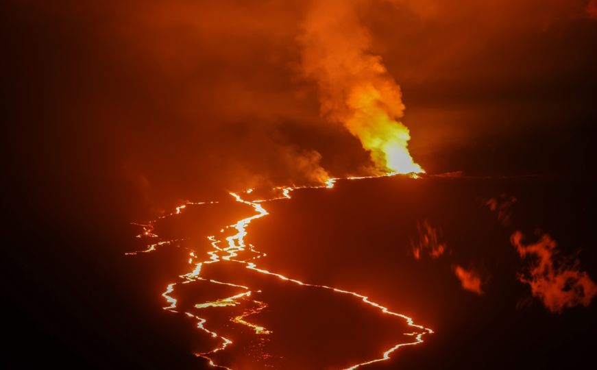Zastrašujući prizori: Zbog najvećeg vulkana na svijetu izdato važno upozorenje