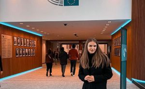 Nudžejma Karajić (19) u Europskom parlamentu predstavljala Bosnu i Hercegovinu