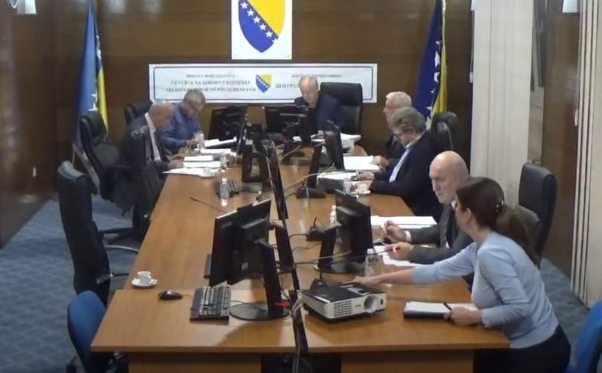 CIK priznao nevažeći listić: Peti srpski delegat bit će izabran žrijebanjem