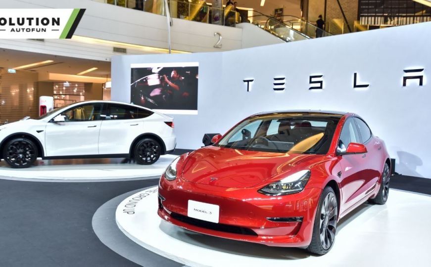 Tesla lansirala dva modela električnih vozila na Tajlandu