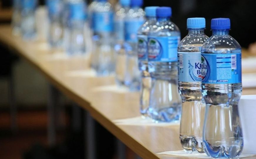 Ombudsmen za zaštitu potrošača BiH zatražio informacije u slučaju flaširanih voda