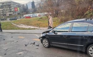 Udes u Vogošći: Povrijeđen vozač, ogromne gužve u saobraćaju