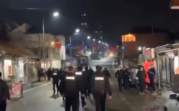 Rastu napetosti na Kosovu: 200 policajaca ušlo u Sjevernu Mitrovicu
