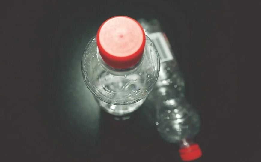 Zavod za javno zdravstvo FBiH saopćio zašto nisu objavili koje flaširane vode sadrže bakterije
