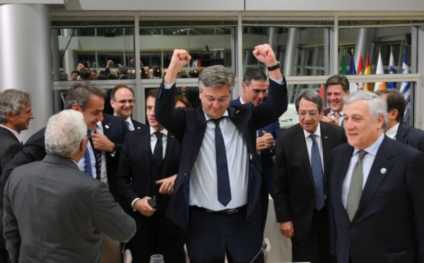 Pogledajte kako Macron i EU čelnici bodre Plenkovića i Hrvatsku tokom izvođenja penala