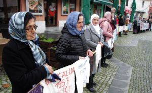 Okupile se Majke Srebrenice i Podrinja: Sudski procesi se odugovlače, mi umiremo
