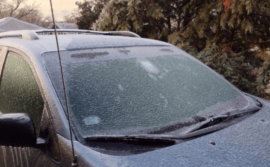 Stručnjaci upozoravaju vozače na čestu grešku zimi, a tiče se tekućine za pranje vjetrobrana