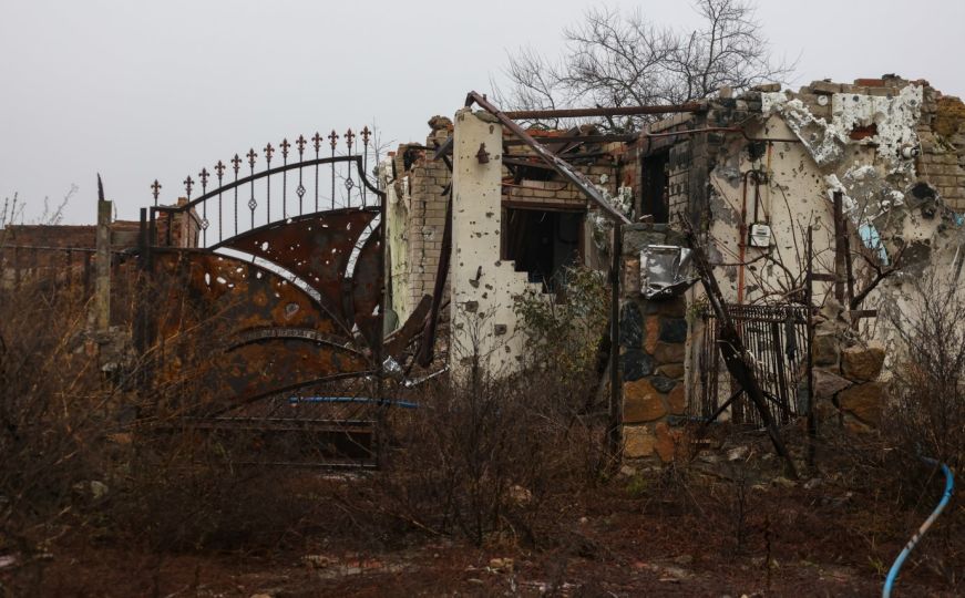 Posljedice rata u Ukrajini: Pogledajte fotografije iz devastiranog sela bez znakova života