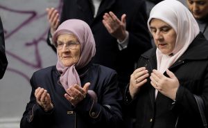 Prije 29 godina ispred OŠ "Safvet-beg Bašagić" ubijeno osam građana Sarajeva