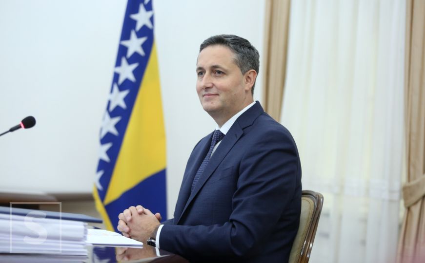 Denis Bećirović pozdravio odluku Evropskog vijeća o dodjeljivanju kandidatskog statusa BiH