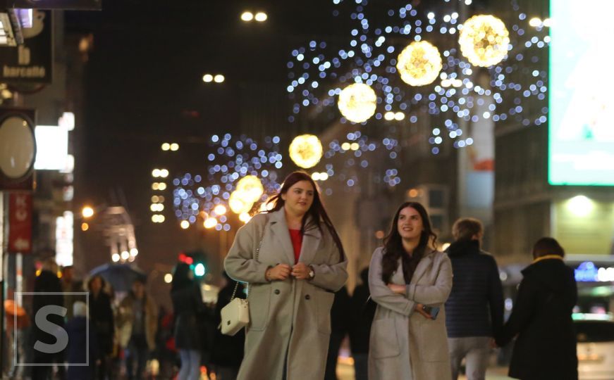 Jedne noći u decembru: Prošetajte s nama romantičnim Sarajevom