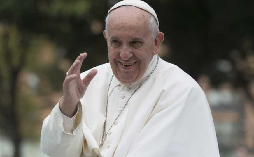 Papa Franjo proslavio 86. rođendan i tom prilikom nagradio tri osobe