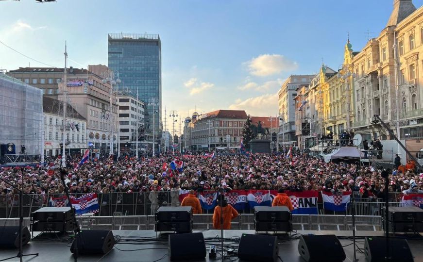 Zagreb čeka Vatrene: Sve je spremno za spektakularni doček, hiljade navijača na ulicama