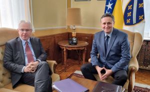 Murphy održao sastanak s Bećirovićem i Komšićem: "Čim prije formirati vlast na svim nivoima"