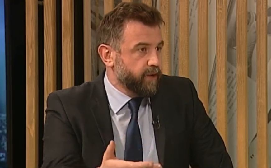 Dennis Gratz (DF): Evo zašto Željko Komšić nije glasao za Borjanu Krišto u Predsjedništvu