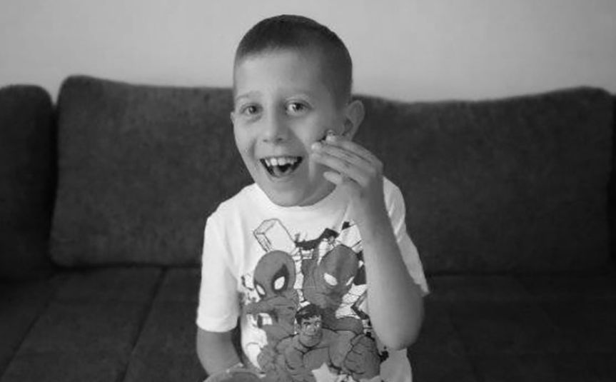 Tragedija u Busovači: Iznenada preminuo osmogodišnji dječak Andrej Relota