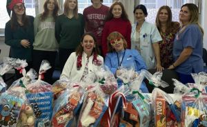 Divno: Sarajevski gimnazijalci obradovali najmlađe pacijente Opće bolnice