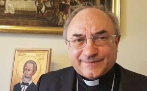 Italijanski biskup prespavao ponoćku: "Otišao sam čalabrcati, zavalio se i - pogrešno navio alarm"