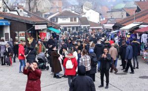 Praznične gužve u Sarajevu, pogledajte slike prepunih ulica