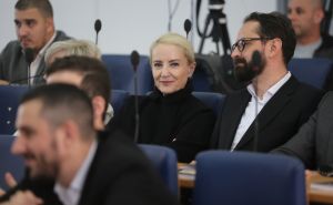 Sebija Izetbegović komentirala navode: "Ne idem nigdje iz KCUS-a"