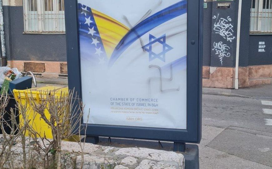 Sramotno: Fašistički simboli na ulicama Sarajeva - kukasti križ u centru grada