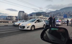 Vozači, oprez: Udes u centru Sarajeva, velike gužve u saobraćaju