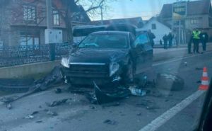 Teška nesreća u BiH: Sudar dva vozila, pet osoba povrijeđeno