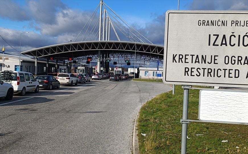 Objavljena nova pravila: Koliko alkohola i cigareta smijete prenijeti preko hrvatske granice?