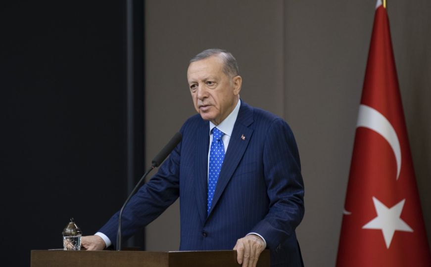 Recep Tayyip Erdogan telefonski razgovarao sa Volodimirom Zelenskim: Evo koje su bile teme