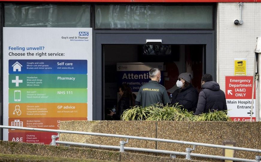 Zdravstvena kriza u Velikoj Britaniji: Hiljade pacijenata ispred bolnica