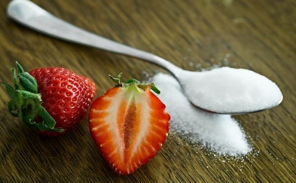 Znate li šta se događa u našem tijelu kad prestanemo jesti šećer?