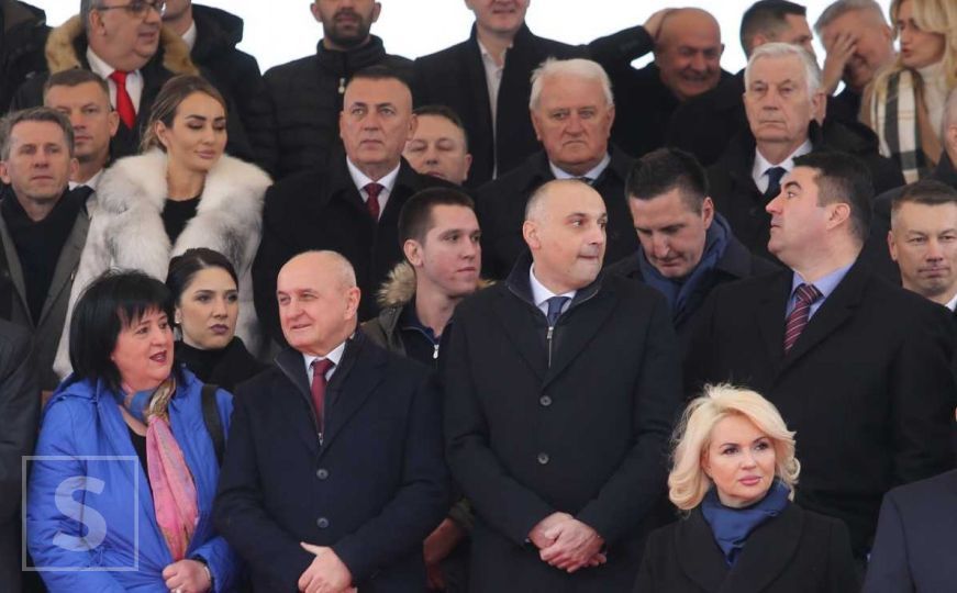 Nepoštovanje institucija BiH: Vučićev sin stigao na obilježavanje neustavnog 9. januara