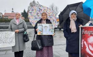 Majke Srebrenice: 'Neka OHR zaustavi minimiziranje zločina, negiranje genocida i vrijeđanje žrtava'