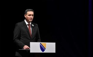 Denis Bećirović pisao za ugledni njemački časopis: Pročitajte njegov autorski tekst