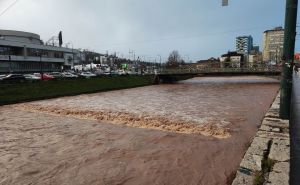 Pogledajte kako jutros izgleda Miljacka u centru grada Sarajeva